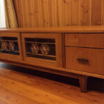 組子細工が美しいテレビボード